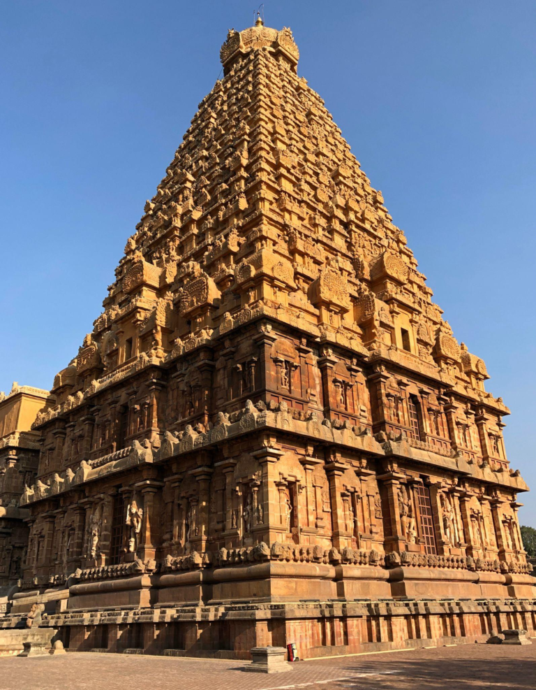 తంజావూరు శ్రీ బృహదీశ్వర ఆలయం – ప్రపంచాన్ని ఆశ్చర్యపరిచిన చోళుల మహా శివాలయం | పూర్తి తెలుగు యాత్రా గైడ్